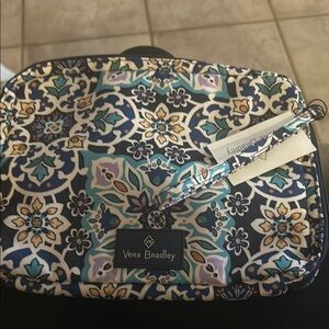 Vera Bradley Lighten up wipes pouch in Lisbon medallion cool pattern
